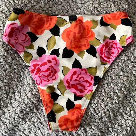 NWT Billabong Magic Garden Bikini - Picture 5 of 15